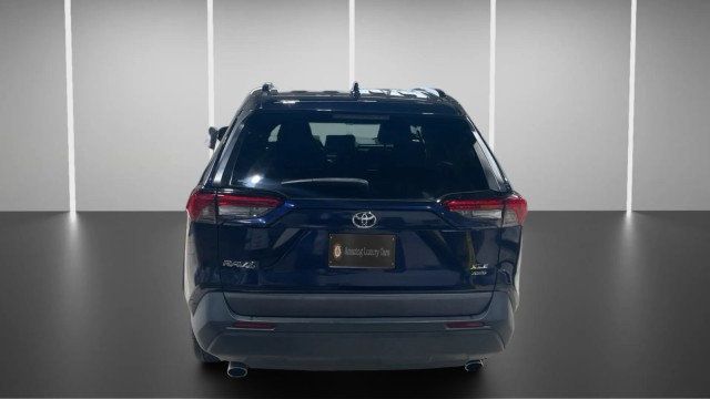 2020 Toyota RAV4 XLE AWD - 23025265 - 7