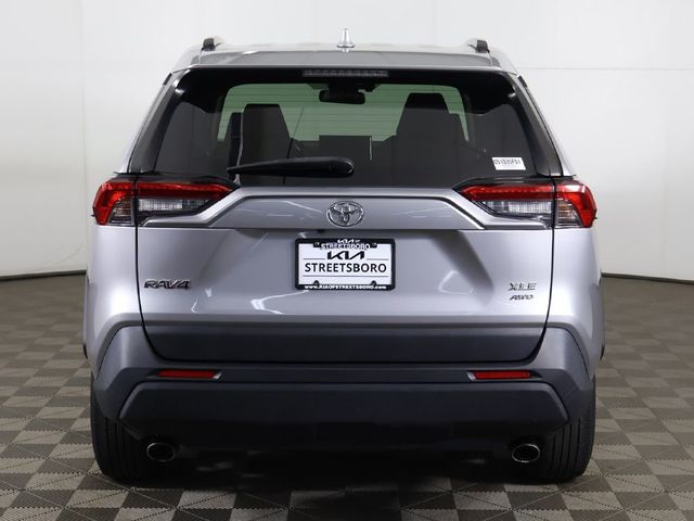 2020 Toyota RAV4 XLE AWD - 23043201 - 12