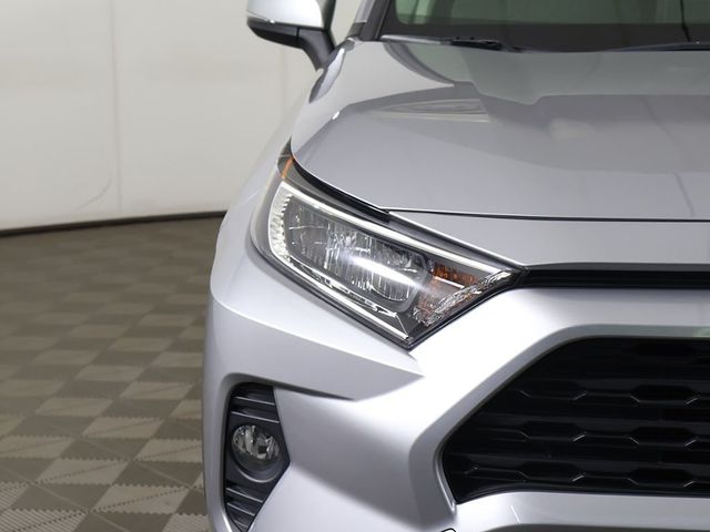 2020 Toyota RAV4 XLE AWD - 23043201 - 13
