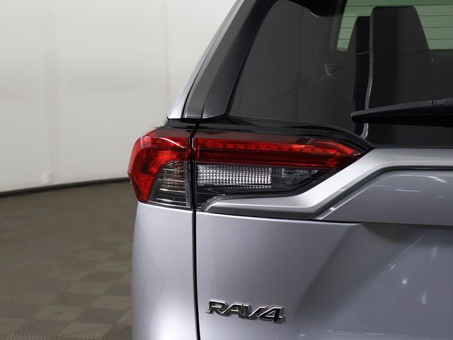 2020 Toyota RAV4 XLE AWD - 23043201 - 15