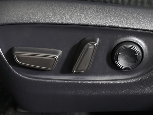2020 Toyota RAV4 XLE AWD - 23043201 - 33