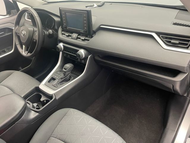 2020 Toyota RAV4 XLE AWD - 22937633 - 15