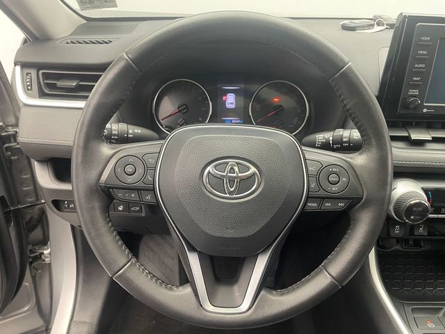 2020 Toyota RAV4 XLE AWD - 22937633 - 20