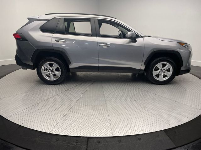 2020 Toyota RAV4 XLE AWD - 22937633 - 3