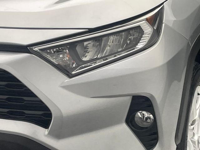 2020 Toyota RAV4 XLE AWD - 22937633 - 46