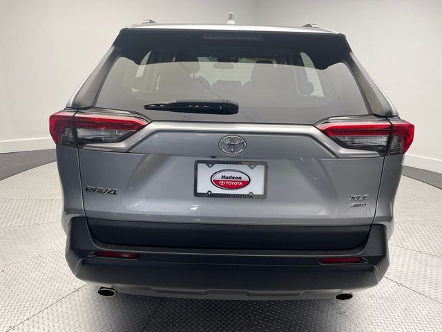2020 Toyota RAV4 XLE AWD - 22937633 - 5