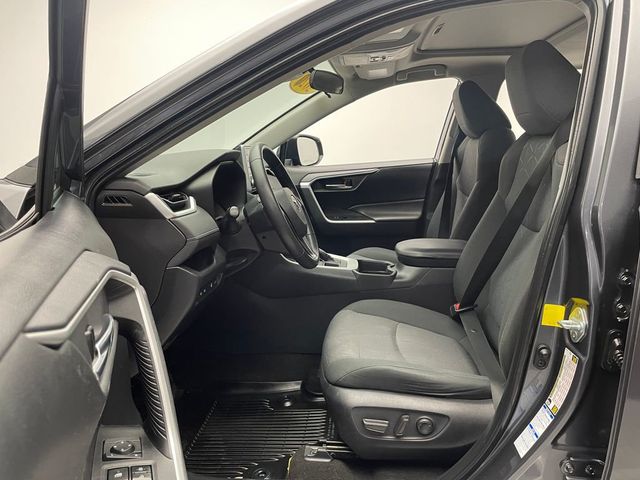 2020 Toyota RAV4 XLE AWD - 22968497 - 11