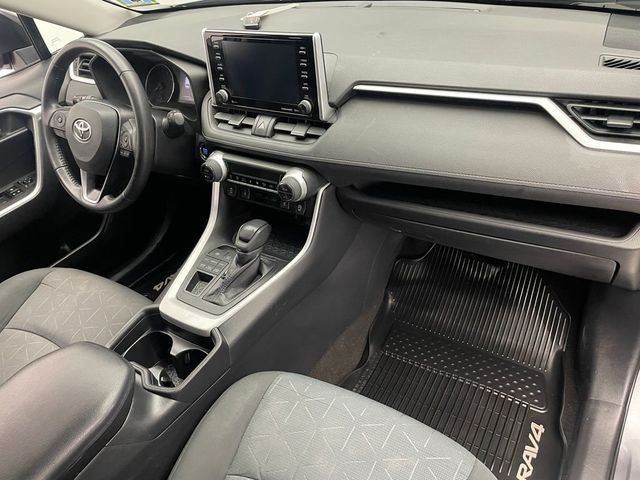 2020 Toyota RAV4 XLE AWD - 22968497 - 15