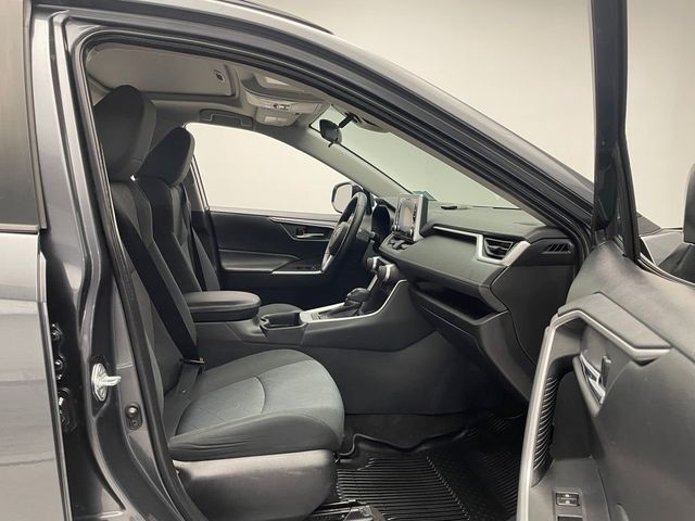 2020 Toyota RAV4 XLE AWD - 22968497 - 16