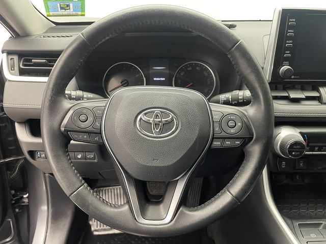 2020 Toyota RAV4 XLE AWD - 22968497 - 20