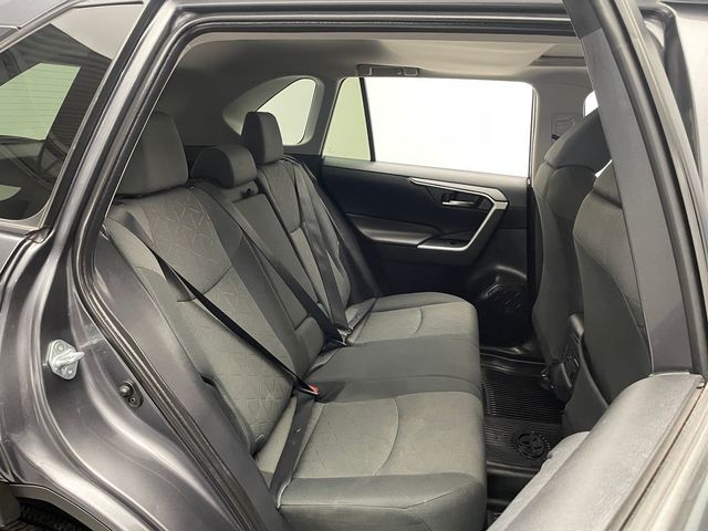 2020 Toyota RAV4 XLE AWD - 22968497 - 36
