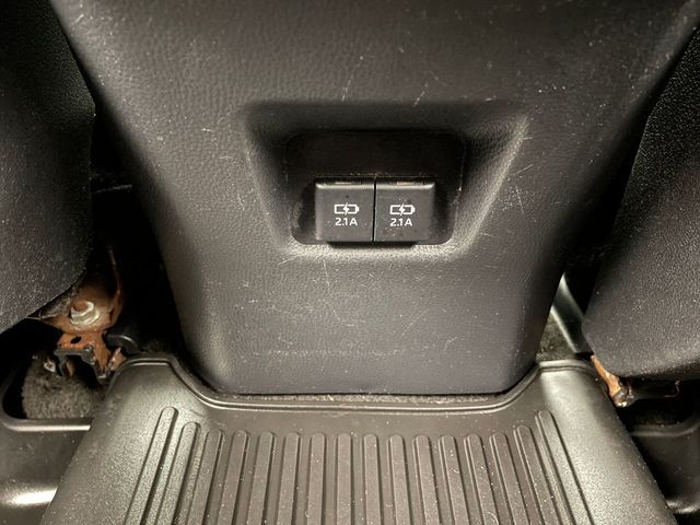 2020 Toyota RAV4 XLE AWD - 22968497 - 37