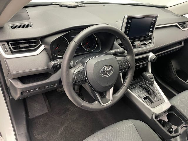 2020 Toyota RAV4 XLE AWD - 22973041 - 10