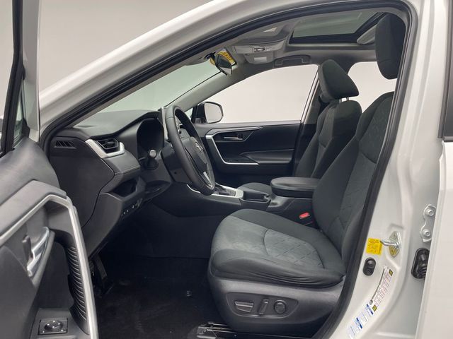 2020 Toyota RAV4 XLE AWD - 22973041 - 11