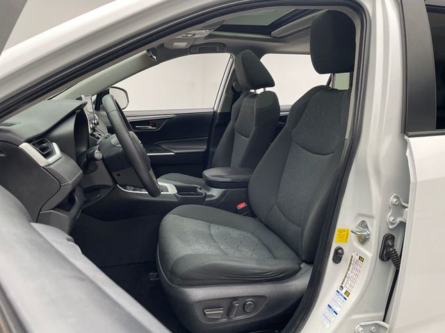 2020 Toyota RAV4 XLE AWD - 22973041 - 12