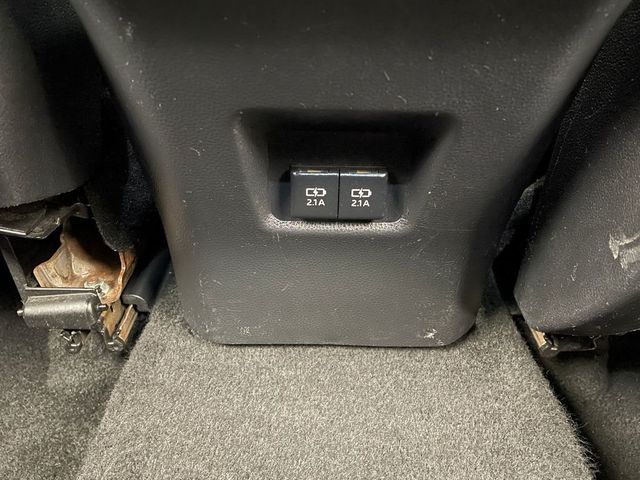 2020 Toyota RAV4 XLE AWD - 22973041 - 37