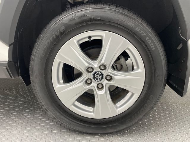 2020 Toyota RAV4 XLE AWD - 22973041 - 45