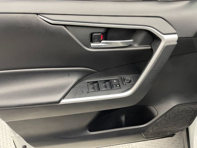 2020 Toyota RAV4 XLE AWD - 22973041 - 8