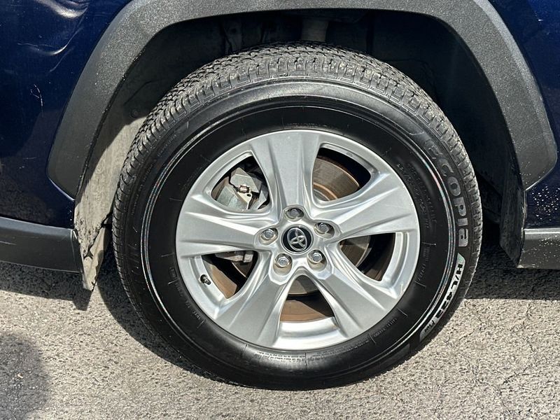 2020 Toyota RAV4 XLE FWD - 23005146 - 10