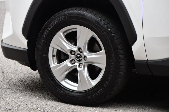 2020 Toyota RAV4 XLE FWD - 22999394 - 12
