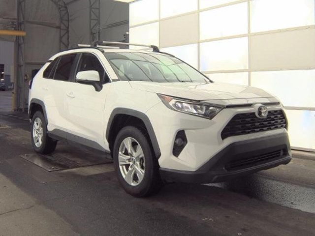 2020 Toyota RAV4 XLE FWD - 22999394 - 2
