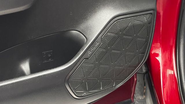 2020 Toyota RAV4 XLE FWD - 23034747 - 13