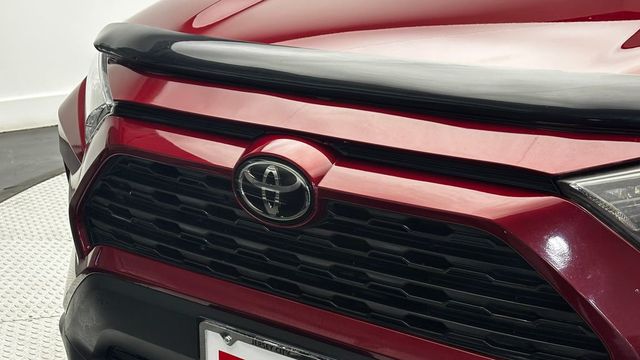 2020 Toyota RAV4 XLE FWD - 23034747 - 1