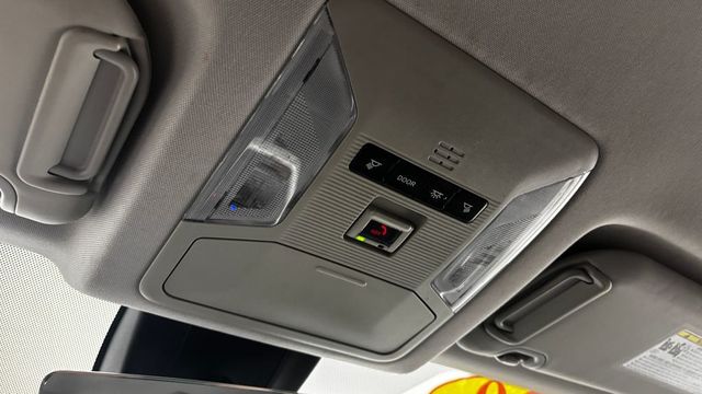 2020 Toyota RAV4 XLE FWD - 23034747 - 23