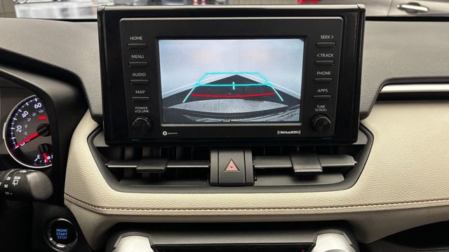2020 Toyota RAV4 XLE FWD - 23034747 - 39