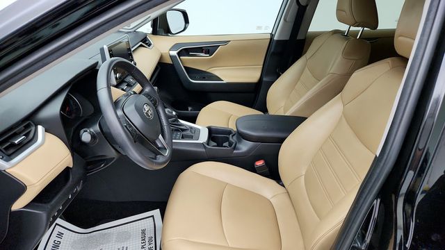 2020 Toyota RAV4 XLE Premium AWD with JBL Audio Plus & Weather Package - 22941116 - 19