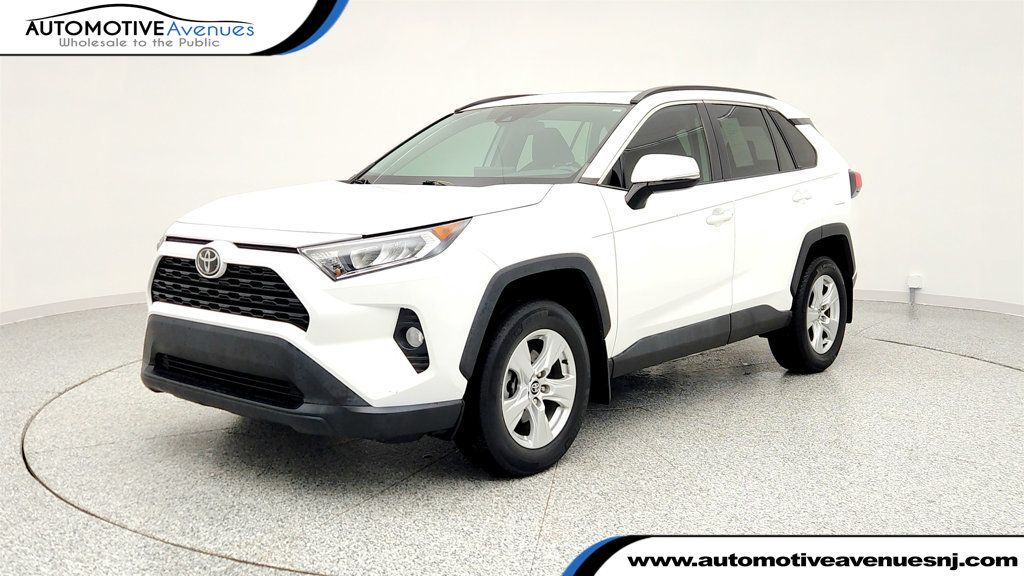 2020 Toyota RAV4 XLE with Convenience Package - 22965748 | Video 1