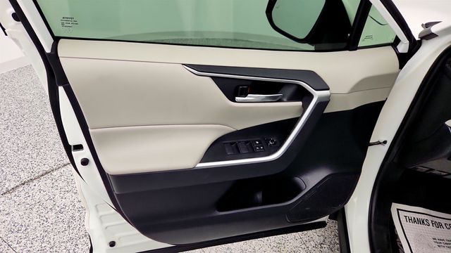 2020 Toyota RAV4 XLE with Convenience Package - 22965748 - 10