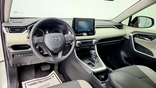 2020 Toyota RAV4 XLE with Convenience Package - 22965748 - 12