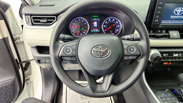 2020 Toyota RAV4 XLE with Convenience Package - 22965748 - 13