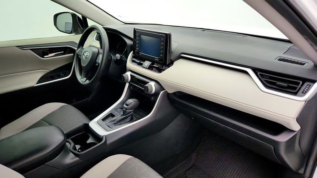 2020 Toyota RAV4 XLE with Convenience Package - 22965748 - 24