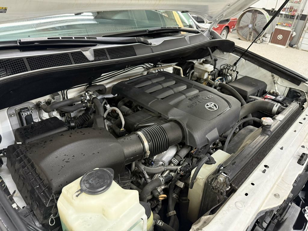 2020 Toyota Sequoia Limited Pkg/Heated Leather Seats/Saftey&Convenience Pkg - 23091678 - 37