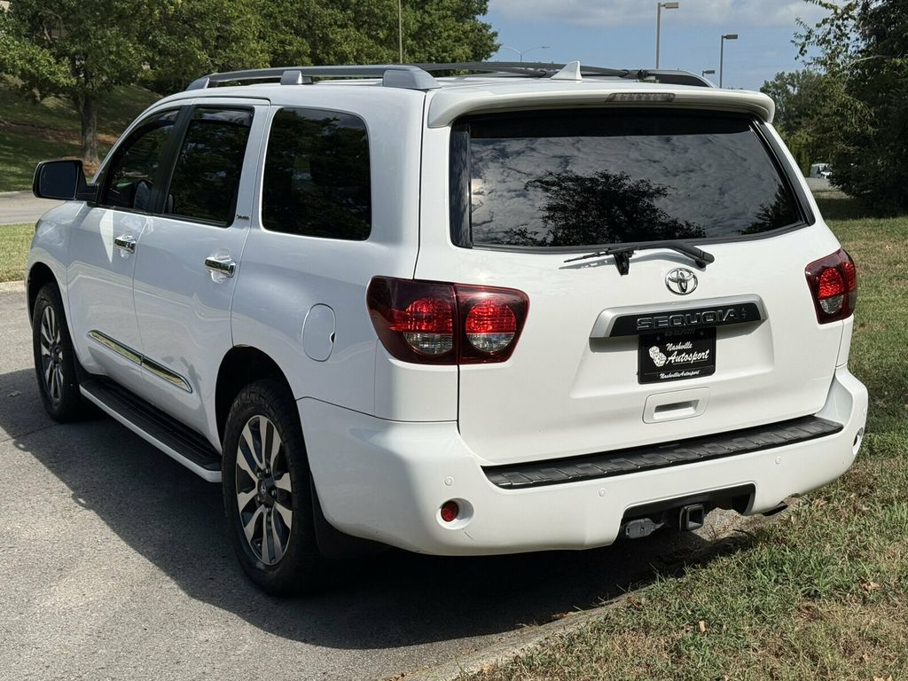 2020 Toyota Sequoia Limited Pkg/Heated Leather Seats/Saftey&Convenience Pkg - 23091678 - 3