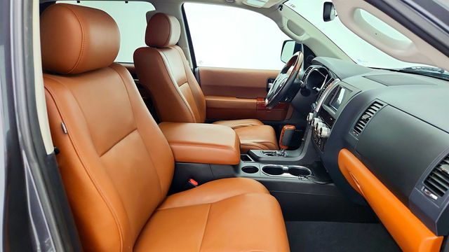 2020 Toyota Sequoia Platinum - 23013534 - 25