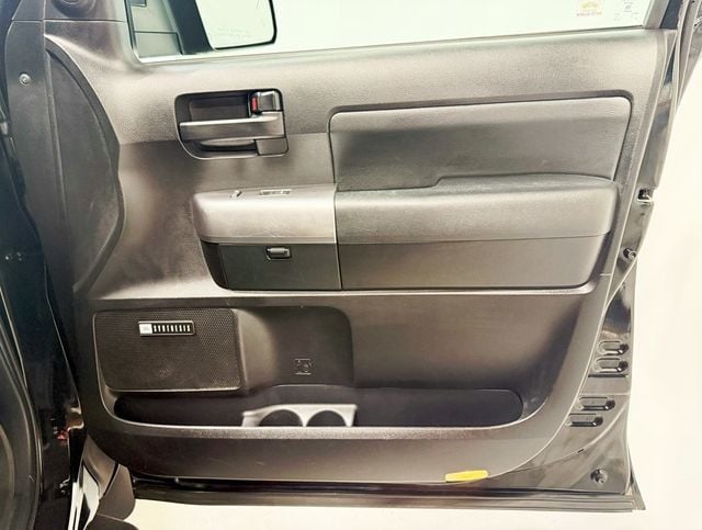 2020 Toyota Sequoia TRD Pro photo 47