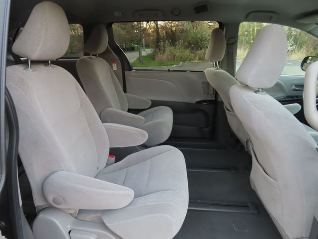 2020 Toyota Sienna 2020 TOYOTA SIENNA LE 7-PASSENGER - 23007518 - 22