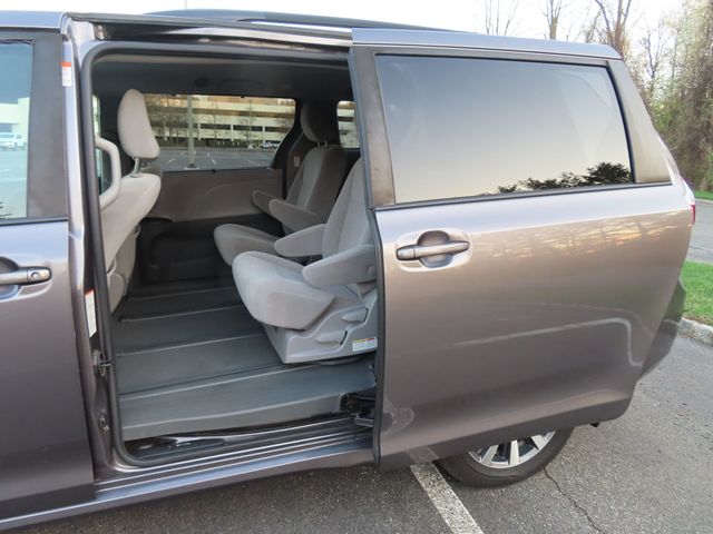 2020 Toyota Sienna 2020 TOYOTA SIENNA LE 7-PASSENGER - 23007518 - 25