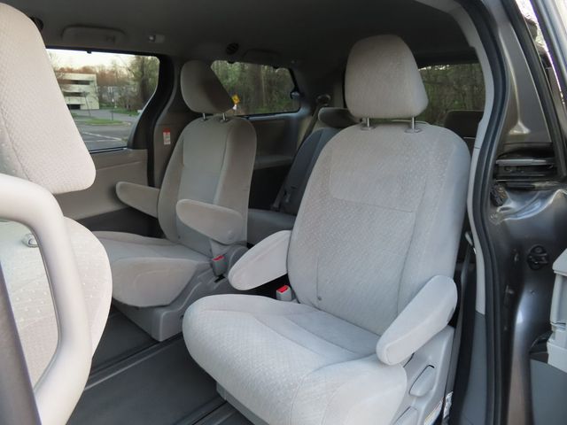 2020 Toyota Sienna 2020 TOYOTA SIENNA LE 7-PASSENGER - 23007518 - 27