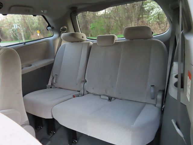 2020 Toyota Sienna 2020 TOYOTA SIENNA LE 7-PASSENGER - 23007518 - 28