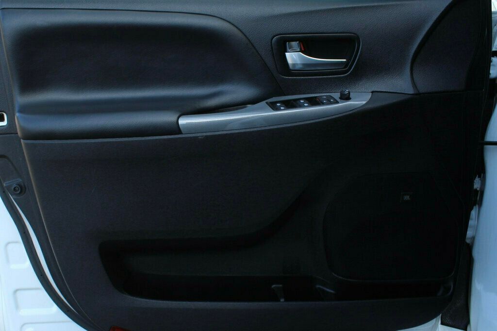 2020 Toyota Sienna SE Premium photo 20