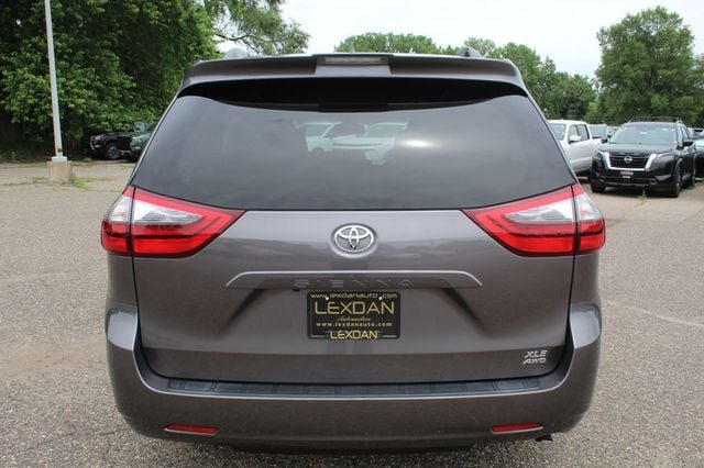 2020 Toyota Sienna AWD XLE LEATHER, MOONROOF NEW  TIRES  - 22870735 - 4
