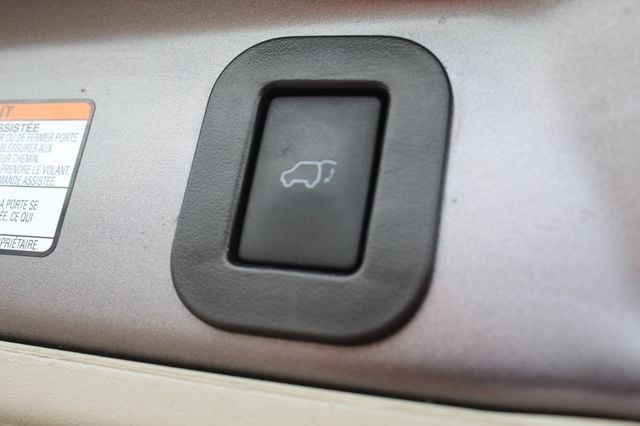 2020 Toyota Sienna AWD XLE LEATHER, MOONROOF NEW  TIRES  - 22870735 - 5