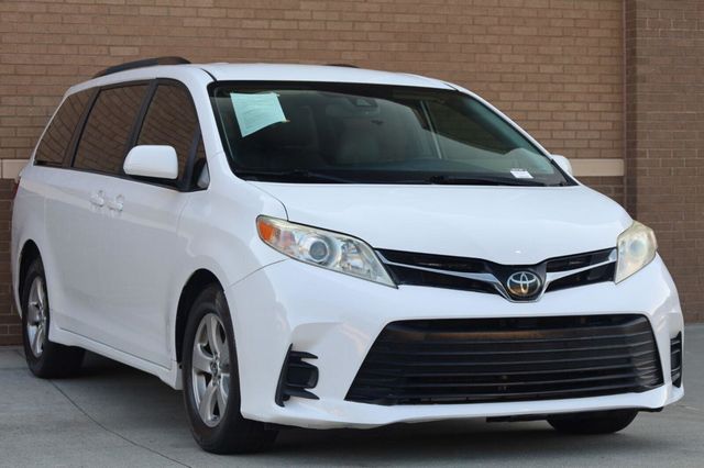 2020 Toyota Sienna LE - 23062700 - 3