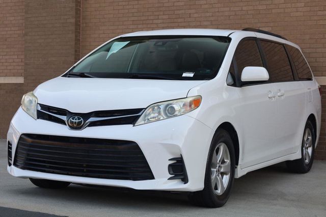 2020 Toyota Sienna LE - 23062700 - 5