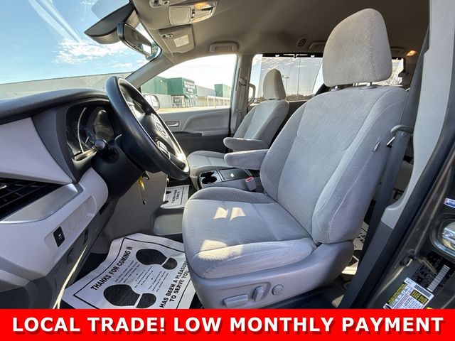 2020 Toyota Sienna LE AWD 7-Passenger - 22721917 - 19