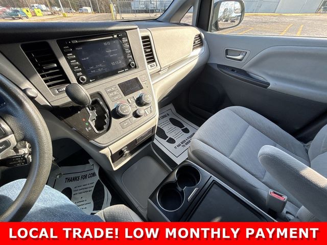 2020 Toyota Sienna LE AWD 7-Passenger - 22721917 - 28